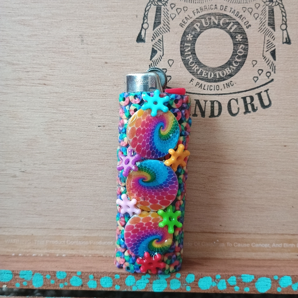 Colorful Spiral Lighter Cover